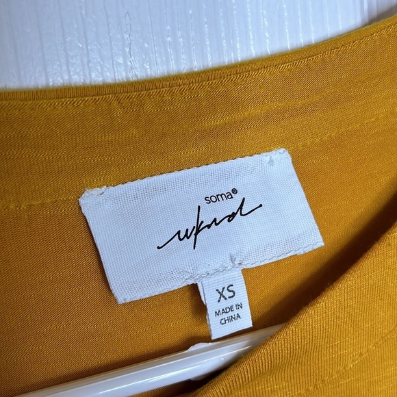 Soma Weekend Sleeveless Top Women's‎ XS Mustard Yellow Casual Beachy - Picture 5 of 6